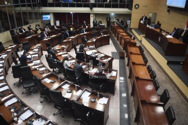 En seis meses la Asamblea ha destinado $13 mil 710 para limpiar butacas de los diputados