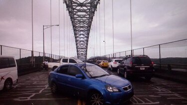 Dos heridos en accidente de tránsito en el puente de las Américas