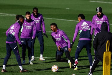 Carlo Ancelotti: ‘Todo el mundo da por muerto al Real Madrid, pero no vamos a bajar nunca los brazos’