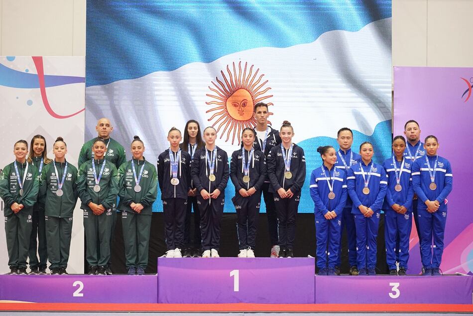 Gimnasia panameña regresa de Guatemala y Paraguay con muchas medallas