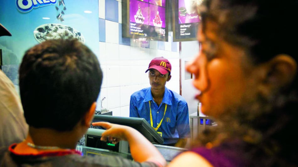 Bajan los ingresos de McDonald´s en enero