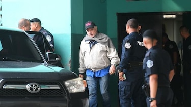 Revés para defensa de Martinelli: Tribunal de Juicio niega peritaje a documentos