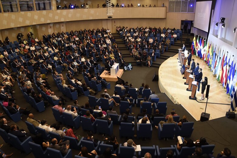 Minuto a minuto: 7 de los 8 candidatos presidenciales debaten sobre qué hacer para aumentar la demanda turística