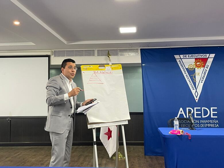 Apede debate ideas en torno a la propuesta de incentivos tributarios al deporte