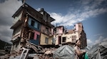 Unión Europea busca a mil de sus ciudadanos después del terremoto en Nepal