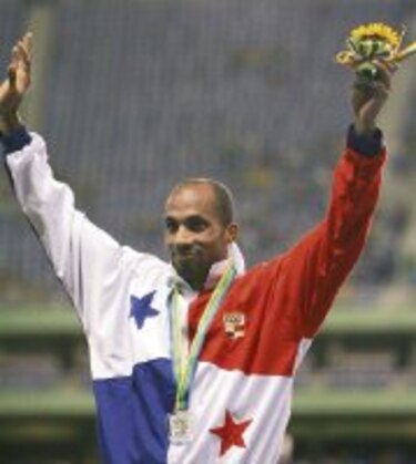 Kamani también sube al podio