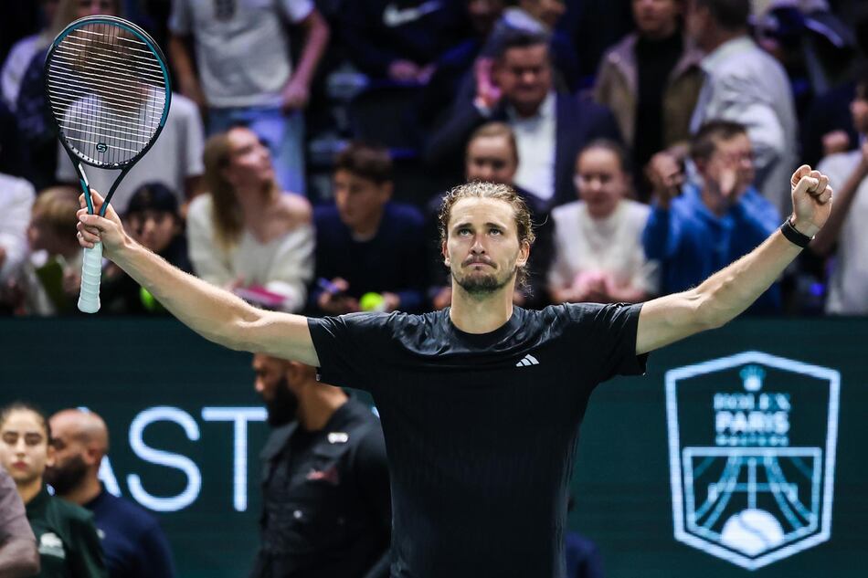Alex Zverev se recuperó y mantiene viva la posibilidad de repetir en París