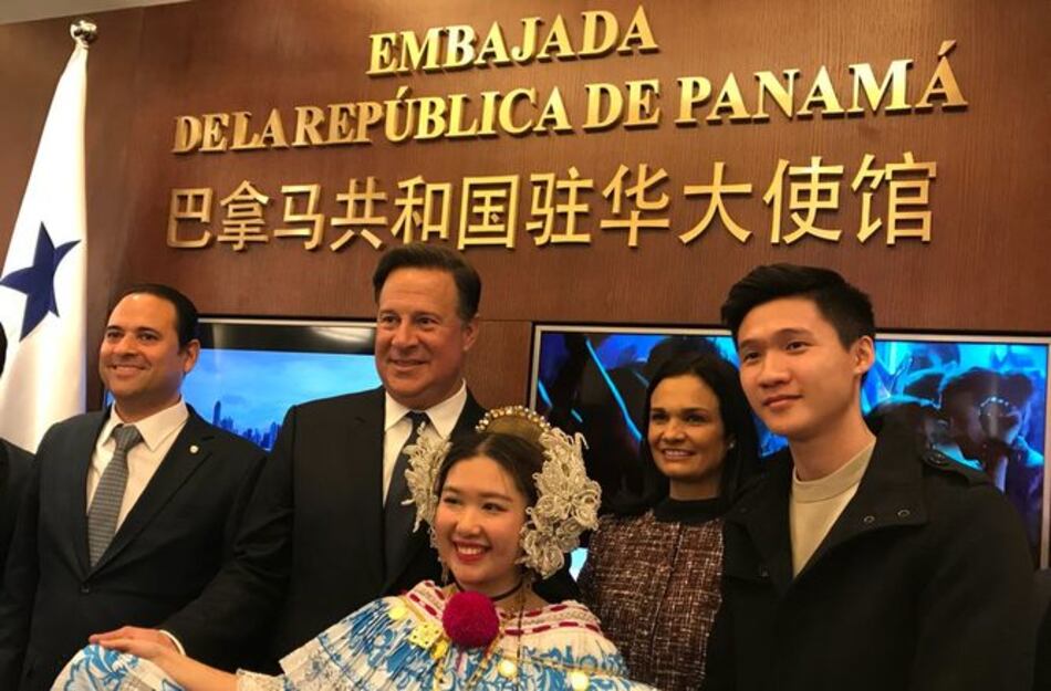 Presidente Varela inaugura la Embajada de Panamá en China