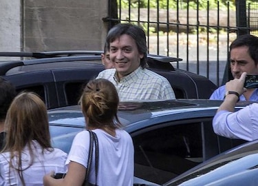 Hijos de expresidenta argentina Cristina Kirchner a tribunales por sospechas de corrupción