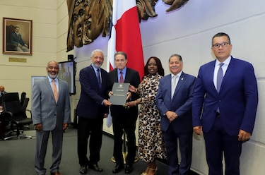 Canal de Panamá proyecta un alza en sus ingresos del 10.3% en 2023
