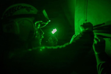 Las condiciones a bordo del portaaviones de Estados Unidos que lleva más de 250 días en el mar por la guerra de Irán