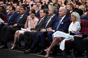 La democracia es el ‘ingrediente esencial’ para las Américas, dice Biden al abrir la Cumbre