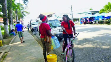 El lunes podría restablecerse el agua potable en Isla Colón