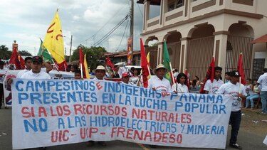 Derroche de tradición y patriotismo en el desfile de La Villa de Los Santos