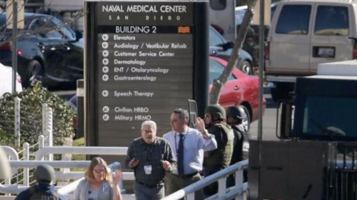 'Atacante activo' en hospital militar de San Diego